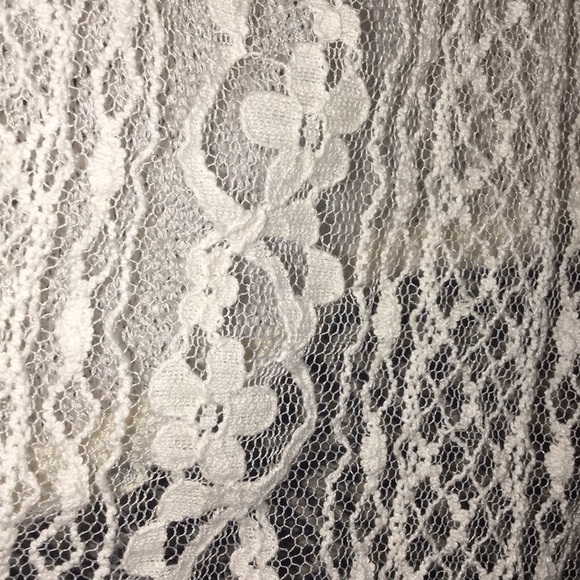 Sheer white lace hoodie - Picture 3 of 4